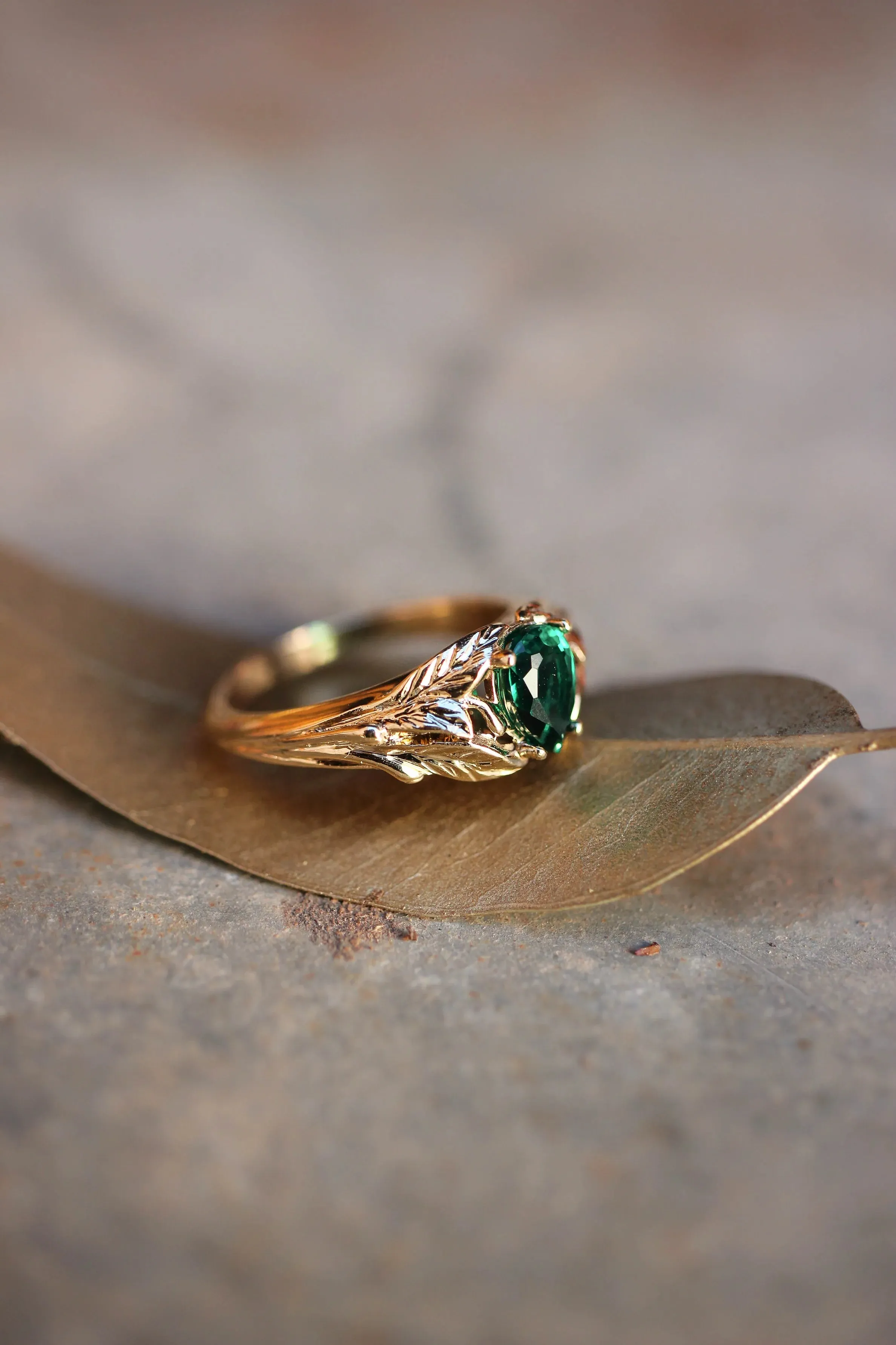 Emerald Stone Pear Cut Ring
